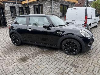 Mini Cooper Automaat 1.5 Chilli/Mary-Lebone Vaste Prijs alleen zakelijke verkoop. picture 13