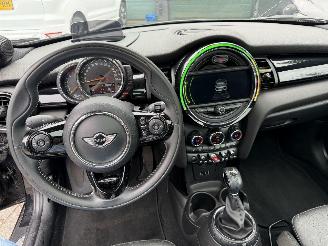 Mini Cooper Automaat 1.5 Chilli/Mary-Lebone Vaste Prijs alleen zakelijke verkoop. picture 2