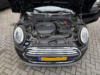Mini Cooper Automaat 1.5 Chilli/Mary-Lebone Vaste Prijs alleen zakelijke verkoop. picture 42