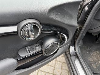 Mini Cooper Automaat 1.5 Chilli/Mary-Lebone Vaste Prijs alleen zakelijke verkoop. picture 36