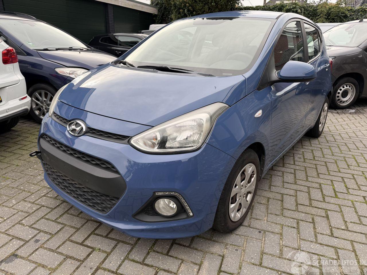 Hyundai I-10 Motorschade.€1750 vaste prijs