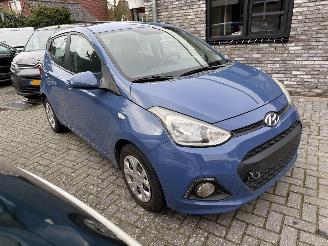 Hyundai I-10 Motorschade.€1750 vaste prijs picture 21