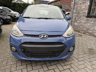 Hyundai I-10 Motorschade.€1750 vaste prijs picture 18