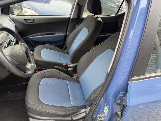 Hyundai I-10 Motorschade.€1750 vaste prijs picture 15