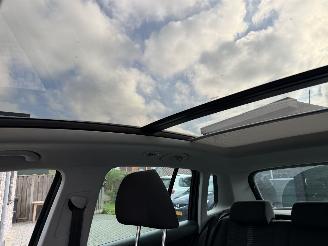 Volkswagen Tiguan 1.4 TSi Sport&Style Pano bron finnic Motorschade picture 14