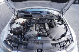 BMW 3-serie 330i 24V Combi/o  Benzine 2.979cc 190kW (258pk) picture 34