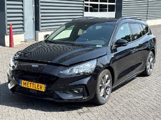 škoda osobní automobily Ford Focus ST-Line 1.0 EcoBoost 12V Hybrid 125 Combi/o  Elektrisch Benzine 999cc 92kW (125pk) 2021/9