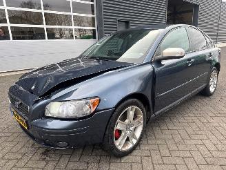 Vaurioauto  passenger cars Volvo S-40 1.8 16V Sedan 4Dr Benzine 1.798cc 92kW (125pk) FWD 2007/5