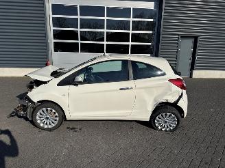 Ford Ka 1.2 Hatchback  Benzine 1.242cc 51kW (69pk) FWD picture 2