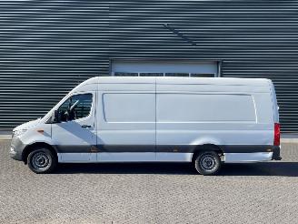 Mercedes Sprinter 317 L4H3 1.9 cdi manual euro 6 navigatie 360 camera picture 2