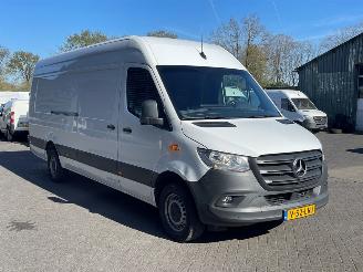 Mercedes Sprinter 317 L4H3 1.9 cdi manual euro 6 navigatie 360 camera picture 8