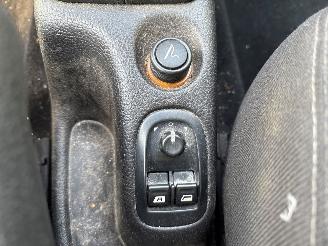 Peugeot 206 SW 1.4 Combi/o  Benzine 1.360cc 55kW (75pk) FWD picture 16