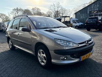 Peugeot 206 SW 1.4 Combi/o  Benzine 1.360cc 55kW (75pk) FWD picture 7