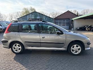 Peugeot 206 SW 1.4 Combi/o  Benzine 1.360cc 55kW (75pk) FWD picture 6