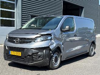 Schade bestelwagen Opel Vivaro 1.5 CDTI 120 Bestel  Diesel 1.499cc 88kW (120pk) FWD 2024/1