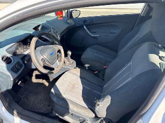 Ford Fiesta 1.25 16V Hatchback  Benzine 1.242cc 44kW (60pk) FWD picture 11