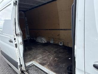 Mercedes Sprinter 314 CDI 2.1 D RWD Bestel  Diesel 2.143cc 105kW (143pk) picture 11