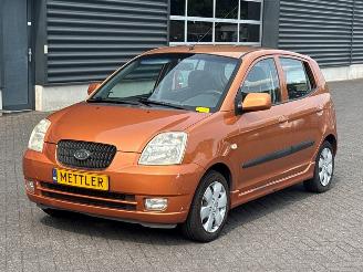 Unfallwagen Kia Picanto 1.0 12V Hatchback  Benzine 999cc 45kW (61pk) FWD 2005/6