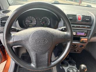 Kia Picanto 1.0 12V Hatchback  Benzine 999cc 45kW (61pk) FWD picture 14
