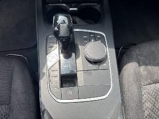 BMW 1-serie Navi, Camera, Stoelverwarming,118i TwinPower 12V Benzine 1.499cc 103kW (140pk) picture 17