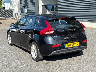 Volvo V-40 1.6 D2 Hatchback 4Dr Diesel 1.560cc 84kW (114pk) FWD picture 3