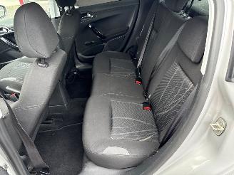 Peugeot 208 1.2 Vti 12V PureTech 82 Hatchback  Benzine 1.199cc 60kW (82pk) FWD picture 10