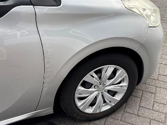 Peugeot 208 1.2 Vti 12V PureTech 82 Hatchback  Benzine 1.199cc 60kW (82pk) FWD picture 27