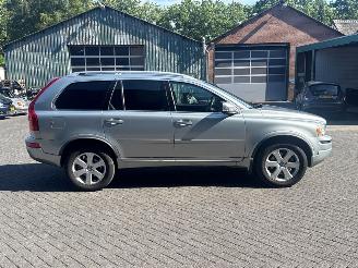Volvo Xc-90 2.4 D5 20V SUV 7 Persoons Diesel 2.401cc 147kW (200pk) 4x4 picture 6