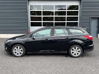 Ford Focus 1.0 Ti-VCT EcoBoost 12V 125 Combi/o  Benzine 998cc 92kW (125pk) picture 2