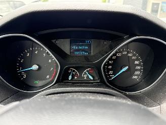 Ford Focus 1.0 Ti-VCT EcoBoost 12V 125 Combi/o  Benzine 998cc 92kW (125pk) picture 14