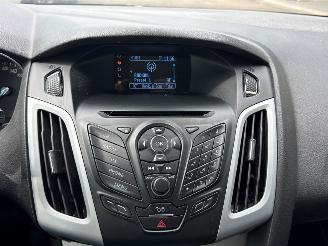 Ford Focus 1.0 Ti-VCT EcoBoost 12V 125 Combi/o  Benzine 998cc 92kW (125pk) picture 15