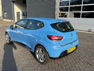 Renault Clio 0.9 Energy TCE 90 12V Hatchback 4Dr Benzine 898cc 66kW (90pk) FWD picture 3