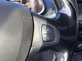 Renault Clio 0.9 Energy TCE 90 12V Hatchback 4Dr Benzine 898cc 66kW (90pk) FWD picture 22