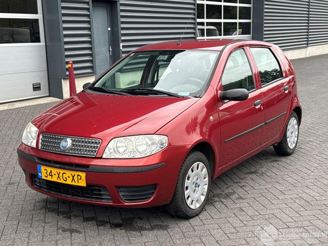 Fiat Punto 1.2 60 S Hatchback  Benzine 1.242cc 44kW (60pk) FWD