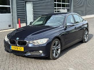  BMW 3-serie 320i 1.6 16V EfficientDynamicsEdition Sedan 4Dr Benzine 1.598cc 125kW (170pk) RWD 2013/9