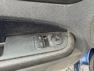 Ford Focus 1.6 16V Hatchback  Benzine 1.596cc 74kW (101pk) FWD airco picture 19
