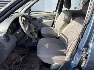 Dacia Logan 1.6 Combi/o  Benzine 1.598cc 64kW (87pk) FWD  airco, trekhaak picture 13