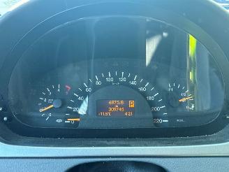 Mercedes Viano Dubbel cabine, 3.0 CDI V6 24V MPV  Diesel 2.987cc 150kW (204pk) picture 15