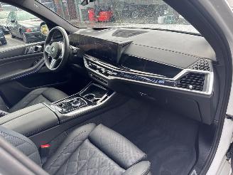 BMW X5 M60i xDrive 4.4i V8 32V Mild Hybrid SUV  Elektrisch Benzine 4.395cc 390kW (530pk) 4x4 picture 18