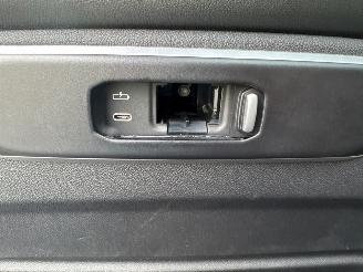 BMW X5 M60i xDrive 4.4i V8 32V Mild Hybrid SUV  Elektrisch Benzine 4.395cc 390kW (530pk) 4x4 picture 27