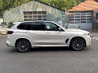 BMW X5 M60i xDrive 4.4i V8 32V Mild Hybrid SUV  Elektrisch Benzine 4.395cc 390kW (530pk) 4x4 picture 6