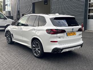 BMW X5 M60i xDrive 4.4i V8 32V Mild Hybrid SUV  Elektrisch Benzine 4.395cc 390kW (530pk) 4x4 picture 3