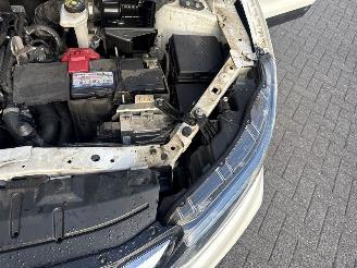 Nissan Qashqai 1.3 DIG-T 140 16V SUV  Benzine 1.332cc 103kW picture 14