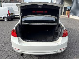 BMW 3-serie 320i 2.0 16V Sedan 4Dr Benzine 1.997cc 135kW (184pk) RWD picture 9