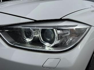 BMW 3-serie 320i 2.0 16V Sedan 4Dr Benzine 1.997cc 135kW (184pk) RWD picture 23