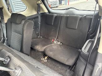 Mitsubishi Outlander 7 Persoons 2.0 16V 4x2 SUV  Benzine 1.998cc 110kW (150pk) FWD picture 10
