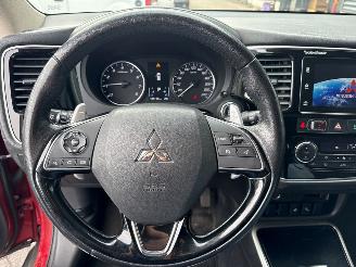 Mitsubishi Outlander 7 Persoons 2.0 16V 4x2 SUV  Benzine 1.998cc 110kW (150pk) FWD picture 14