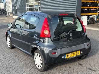Peugeot 107 1.0 12V Hatchback  Benzine 998cc 50kW (68pk) FWD picture 3