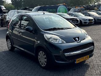 Peugeot 107 1.0 12V Hatchback  Benzine 998cc 50kW (68pk) FWD picture 7