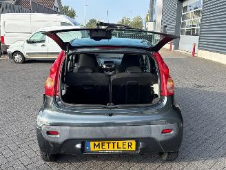 Peugeot 107 1.0 12V Hatchback  Benzine 998cc 50kW (68pk) FWD picture 9